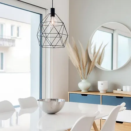 3 By Quokka 360 - Romantic One-bedroom Flat With Large Terrace בריסאגו