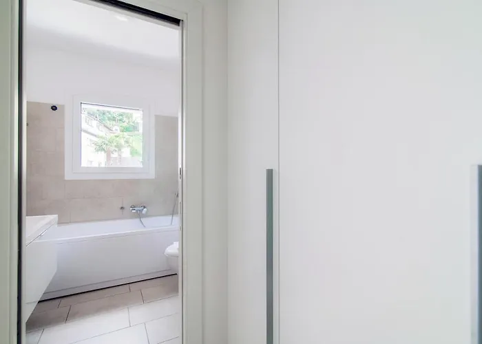 3 By Quokka 360 - Romantic One-bedroom Flat With Large Terrace