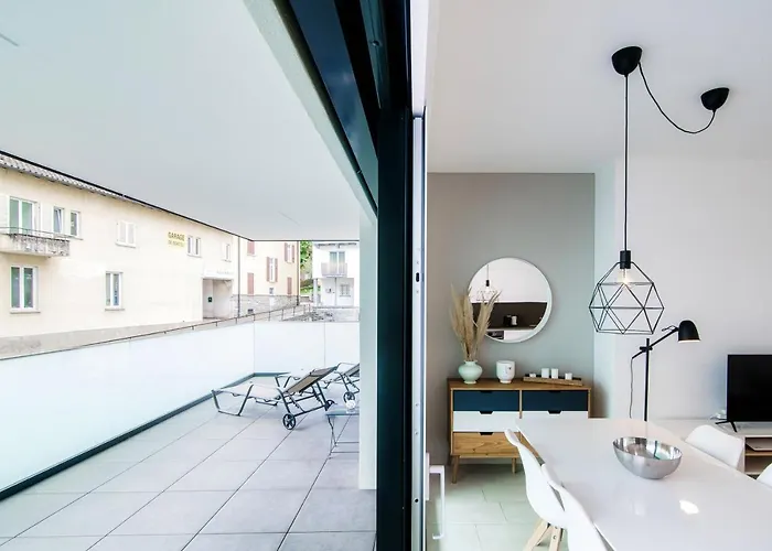 3 By Quokka 360 - Romantic One-bedroom Flat With Large Terrace Apartman Brissago