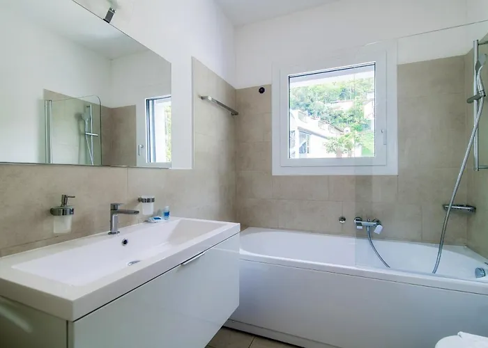 3 By Quokka 360 - Romantic One-bedroom Flat With Large Terrace Brissago